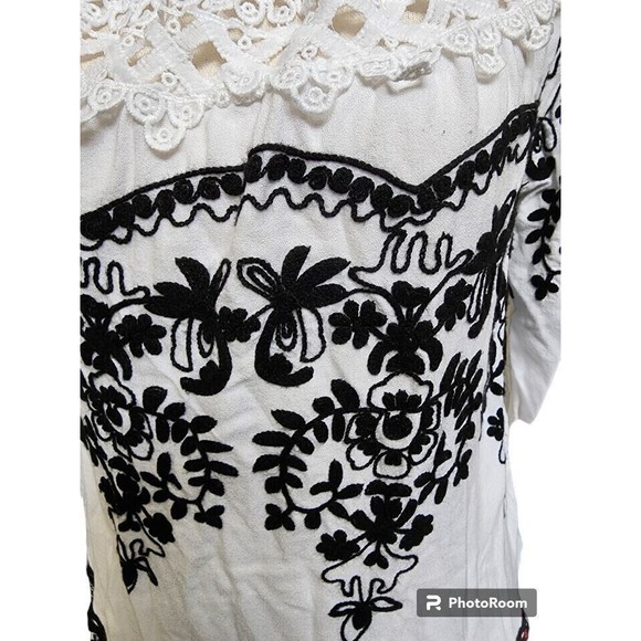 John Mark Embroidered Peasant Blouse Size Small Boho Hippie - Picture 2 of 8